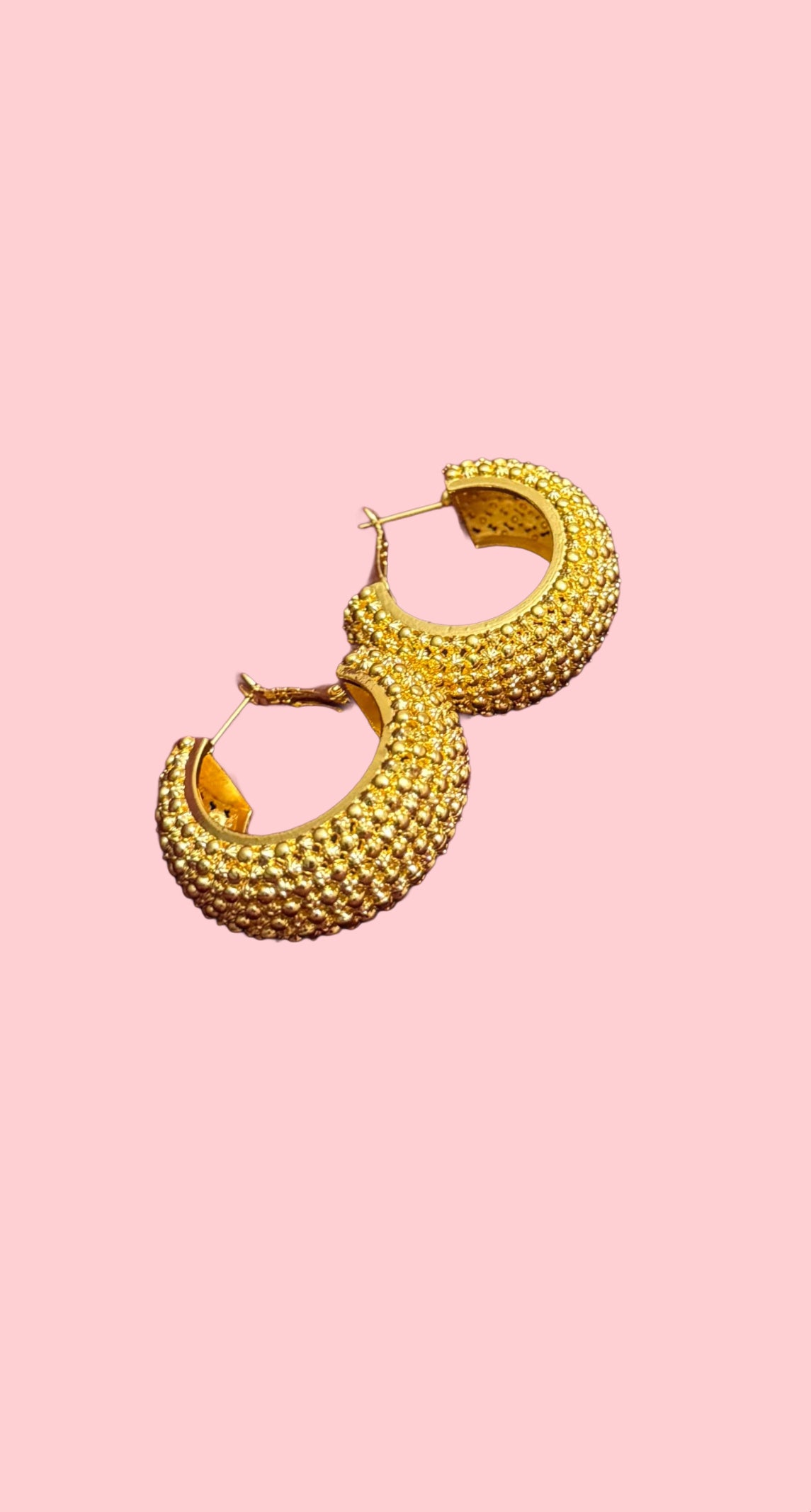 Round Bright Earrings