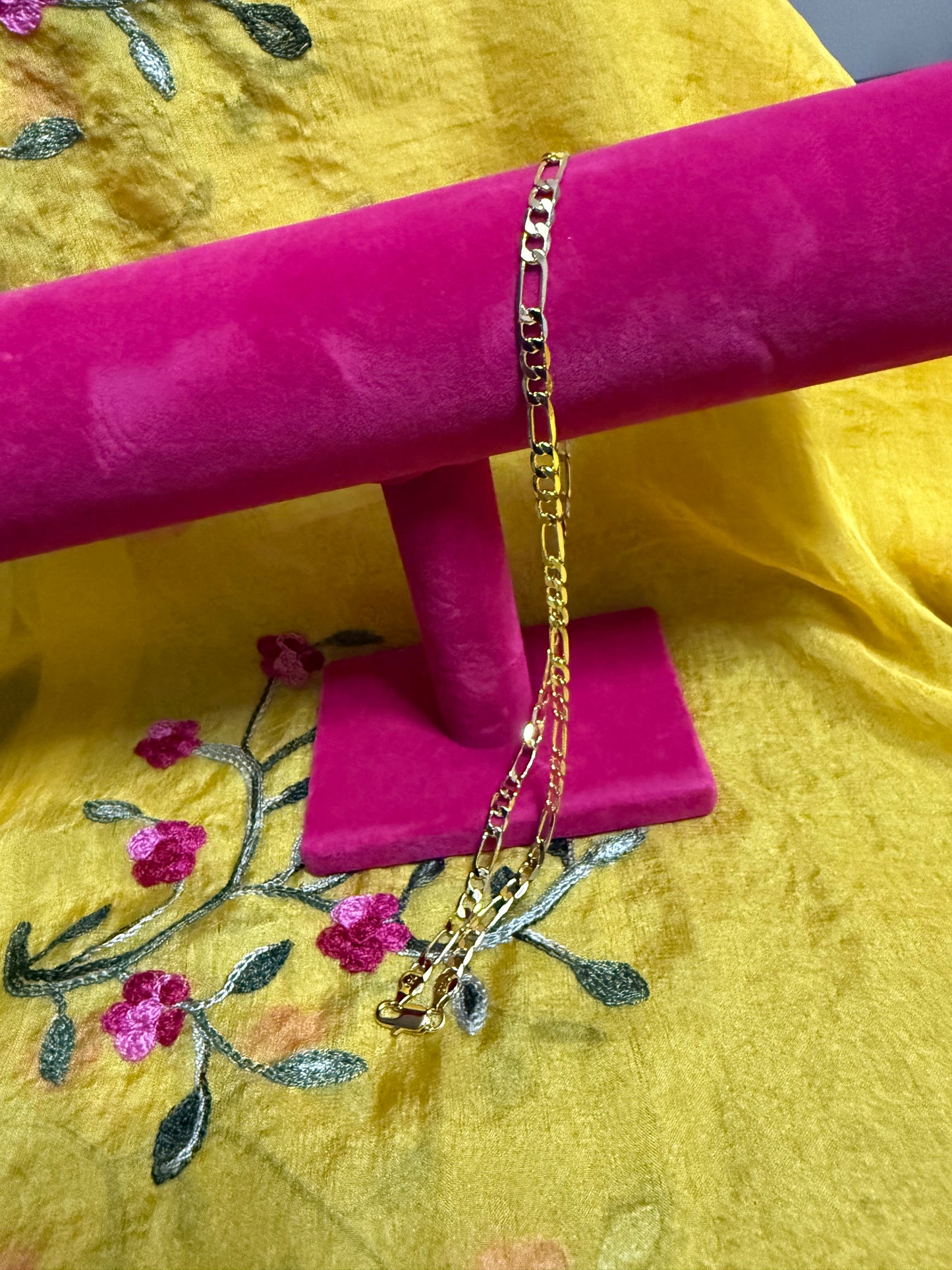 Vel Necklace